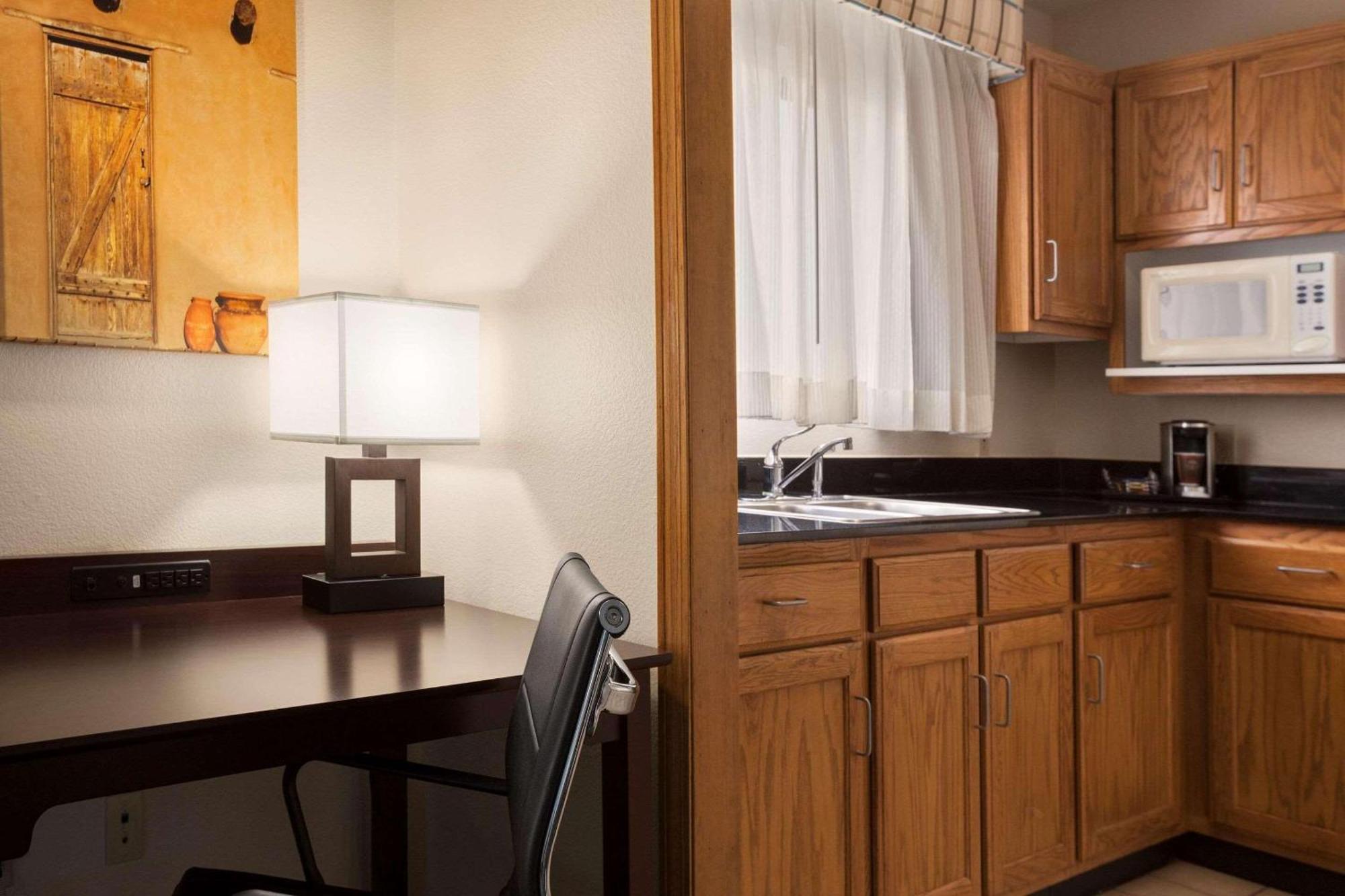 Country & By Radisson, Lubbock, Tx Lubbock