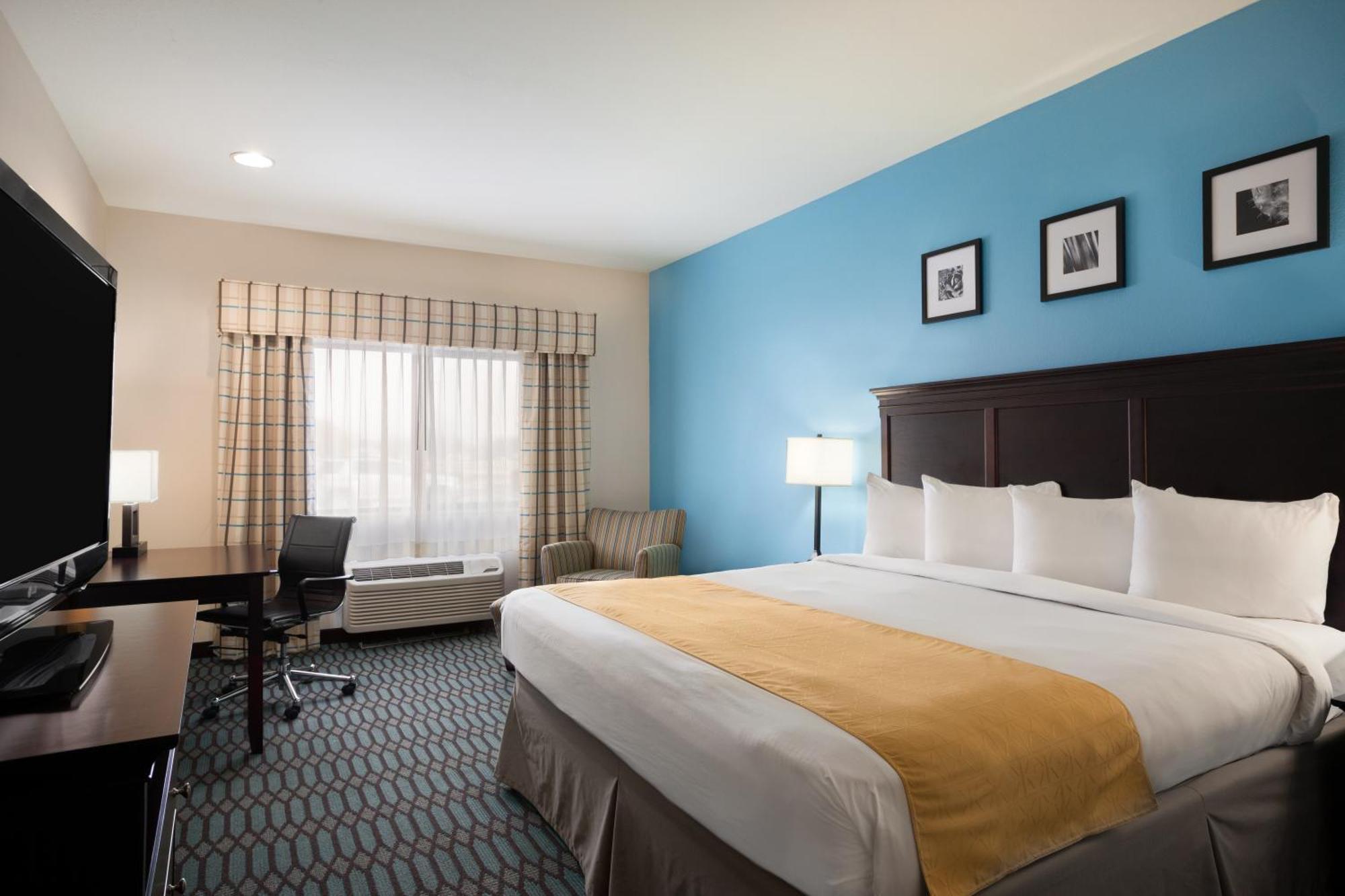 Hotel Country & By Radisson, Lubbock, Tx Lubbock