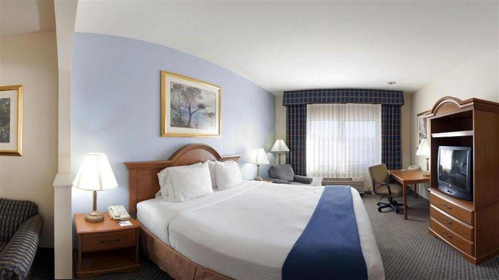 Country & By Radisson, Lubbock, Tx 3*