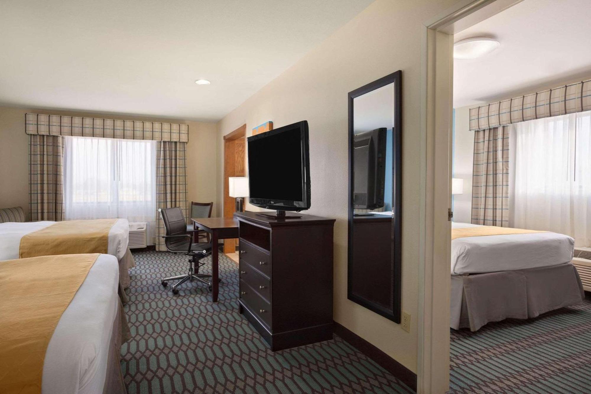 Country & By Radisson, Lubbock, Tx Hotel