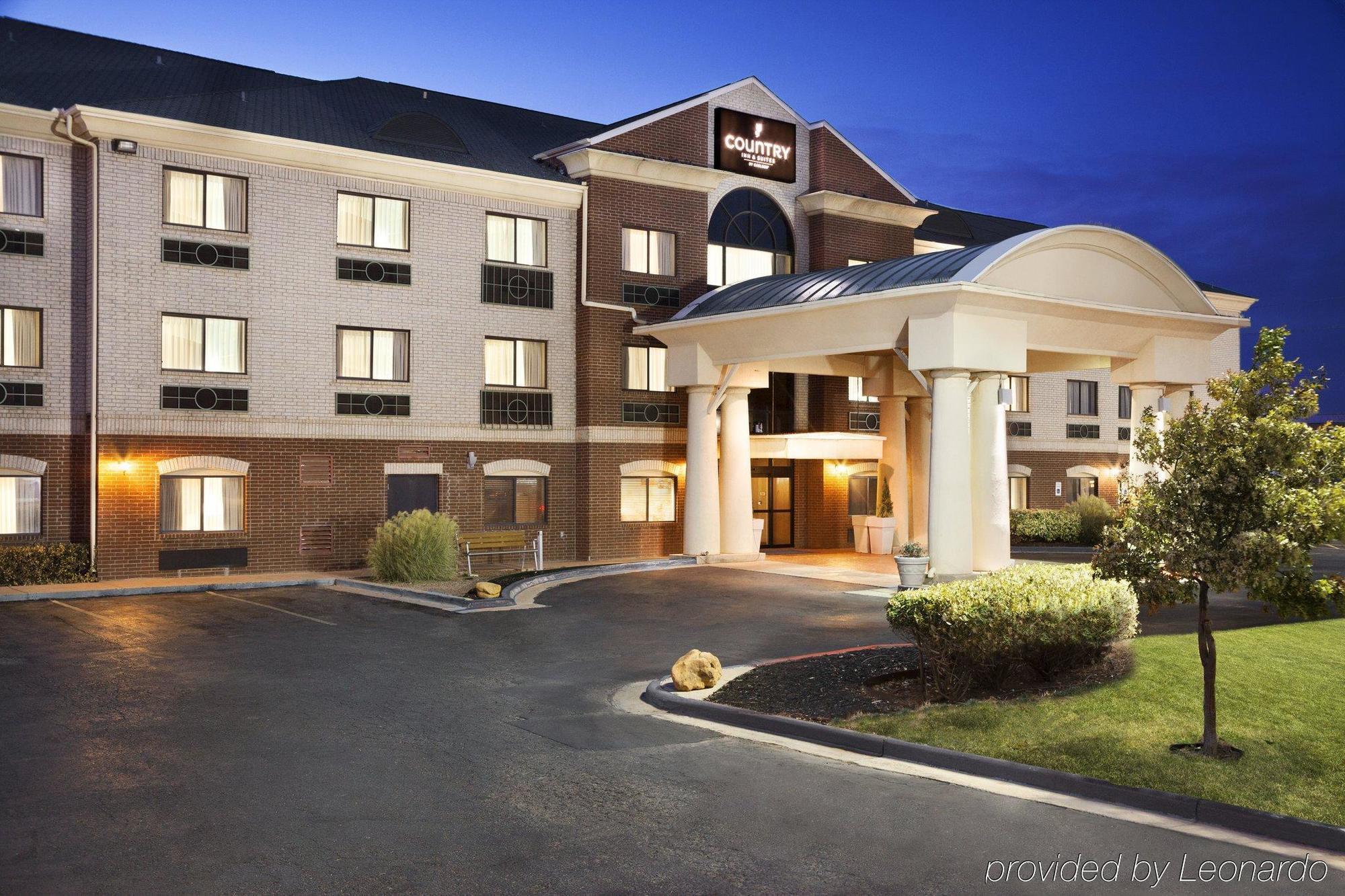 Hotel Country & By Radisson, Lubbock, Tx