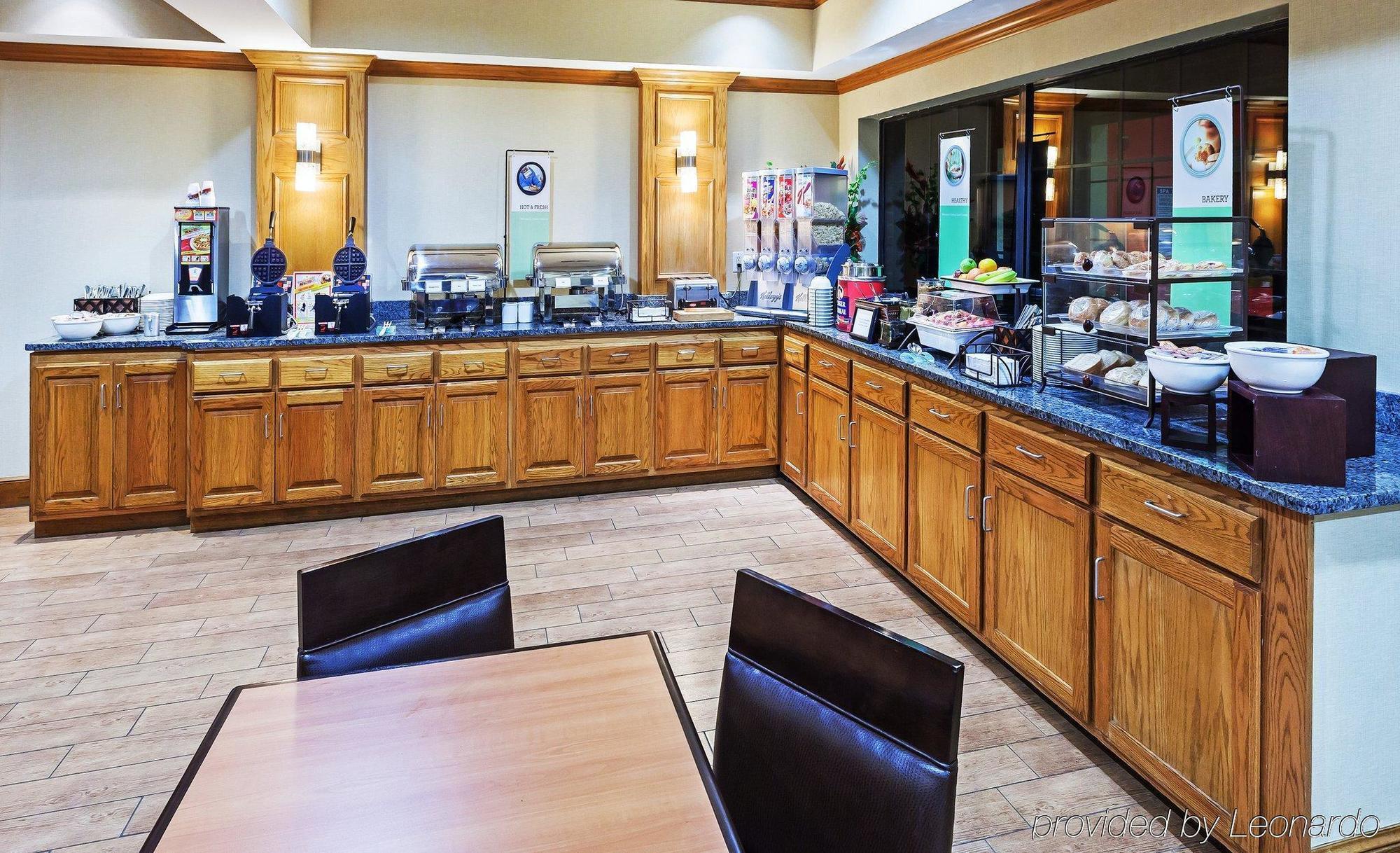 Country & By Radisson, Lubbock, Tx Hotel 3*